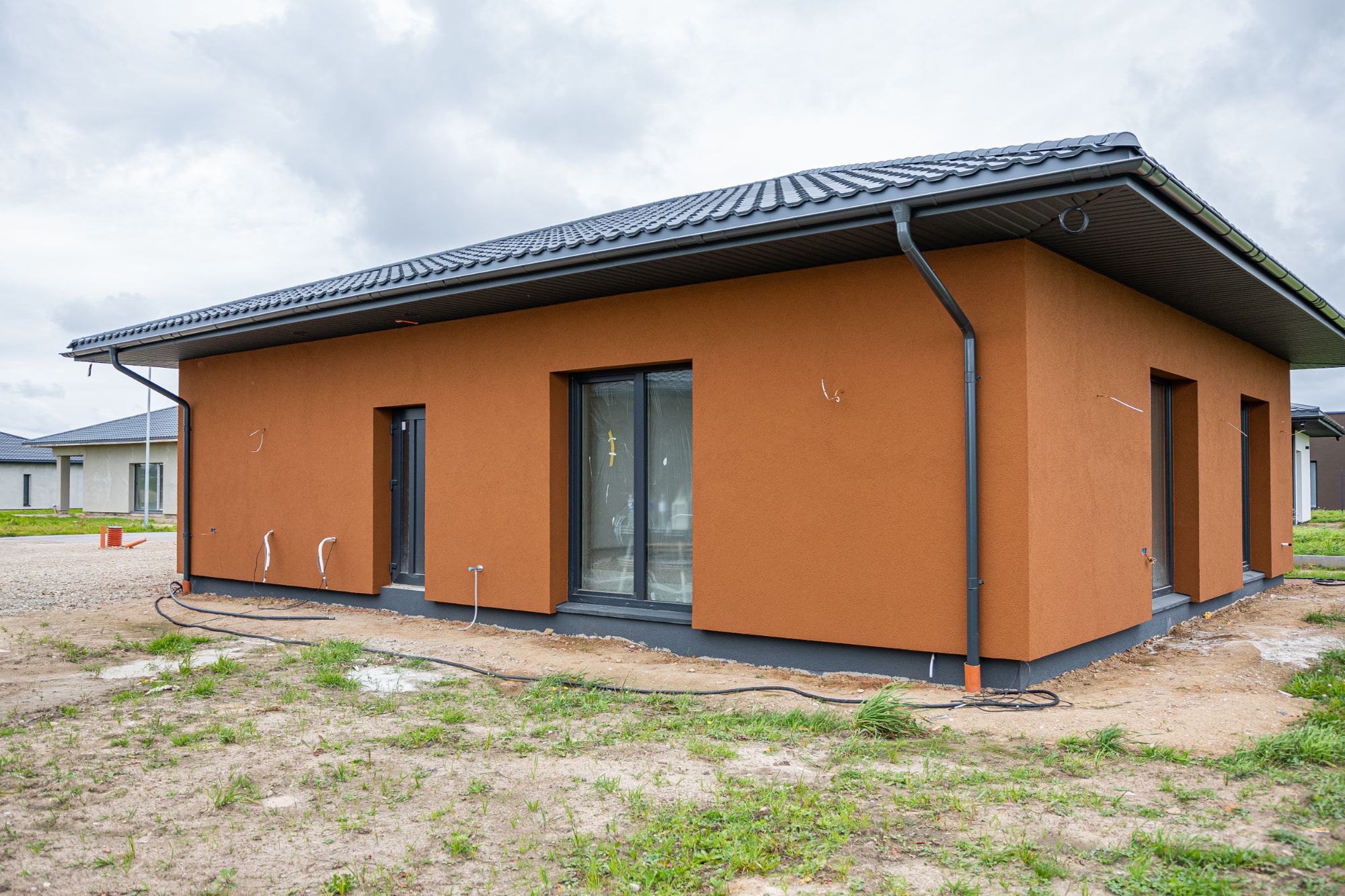Pastatytas namas Linų kvartale 12